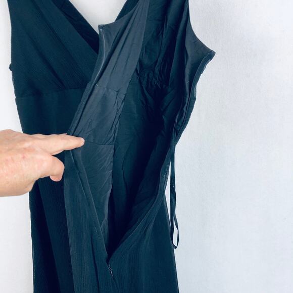 J.Crew V-Neck Front & Back Black Silk Sleeveless Cocktail Dress - Size 12 Y2K - Picture 7 of 14